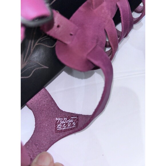 KEEN Womens Size 7.5  red wine Alman Gladiator Adjustable Comfort Sandals shoes - Picture 12 of 14